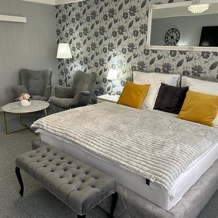 Efipa Glamour Apartments Pilsen Exterior foto